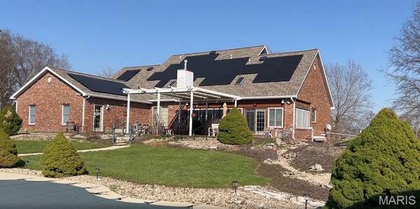 5435 N State Route 159, Edwardsville, IL 62025