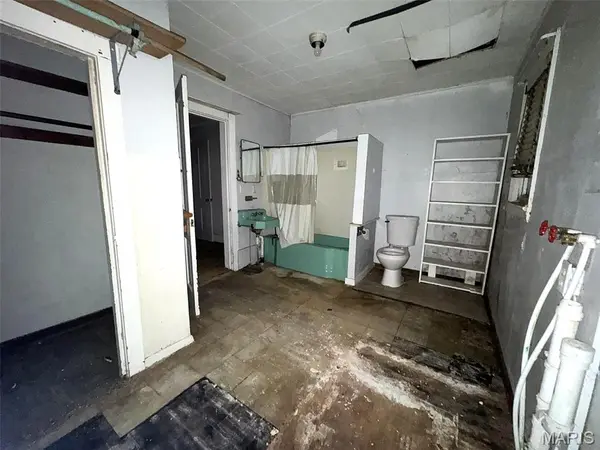 614 Lyon ST, Hannibal, MO 63401