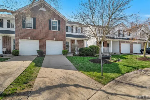 1249 Big Bend Crossing DR, Manchester, MO 63088