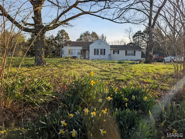 9765 Jones Creek RD, Dittmer, MO 63023