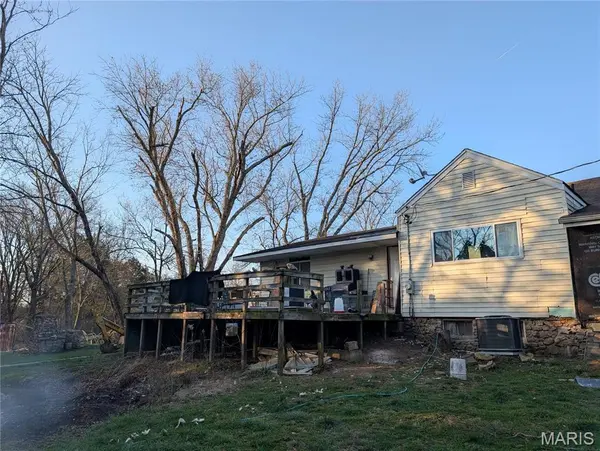 9765 Jones Creek RD, Dittmer, MO 63023
