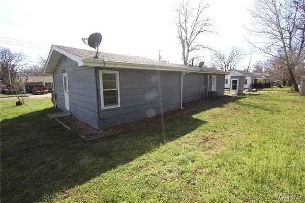 527 Virginia AVE, Farmington, MO 63640