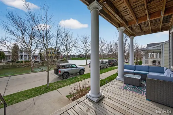 5032 Arpent ST, St Charles, MO 63301