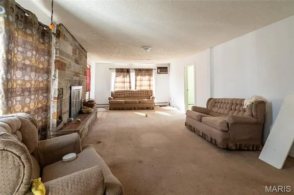 712 Mulkey, Christopher, IL 62822