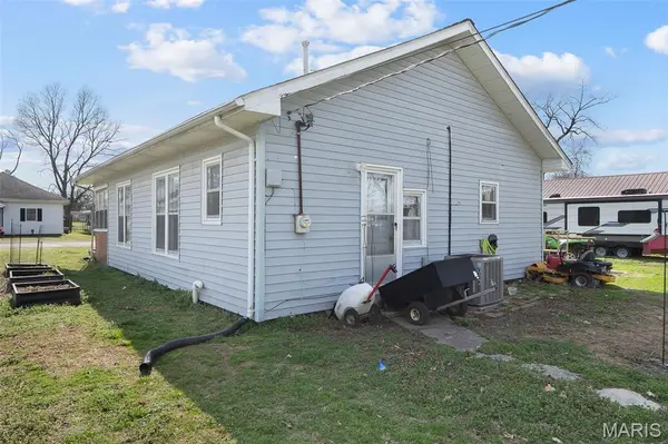 323 Wright AVE, Chaffee, MO 63740