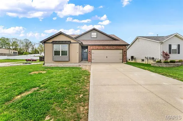 690 Glen Eagle DR, Troy, MO 63379