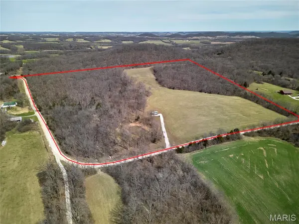 28 ac +/- Pike 224, Eolia, MO 63344