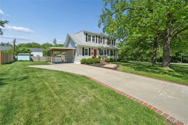 1337 Warson PL, Rock Hill, MO 63119