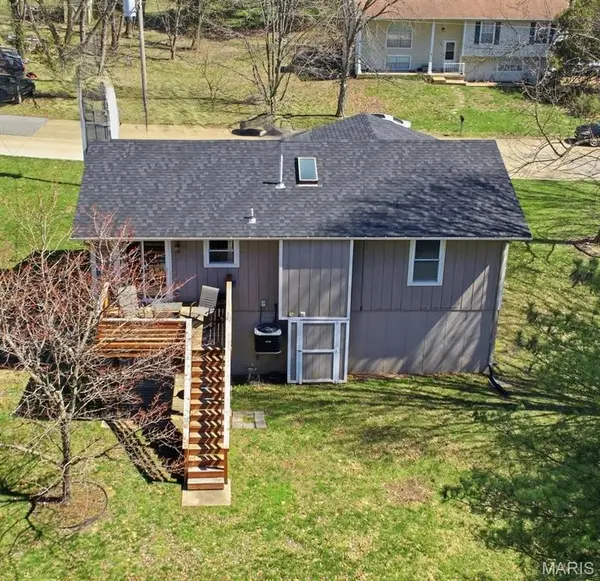 1003 Mitchell WAY, Pacific, MO 63069