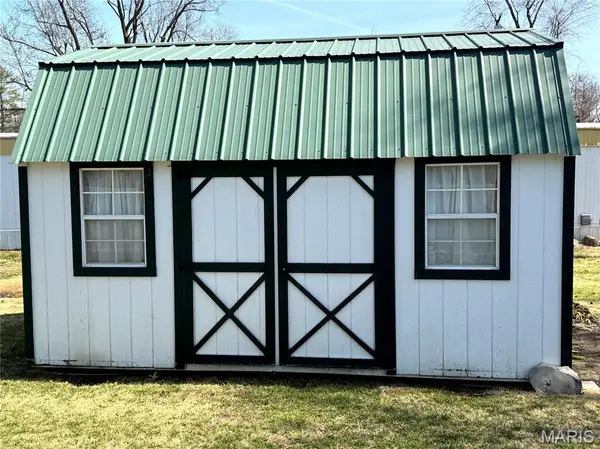 213 South ST, Wellsville, MO 63384