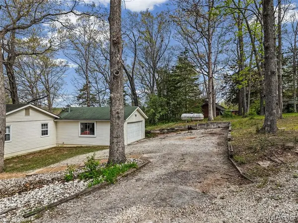7308 Cedar DR, Cedar Hill, MO 63016