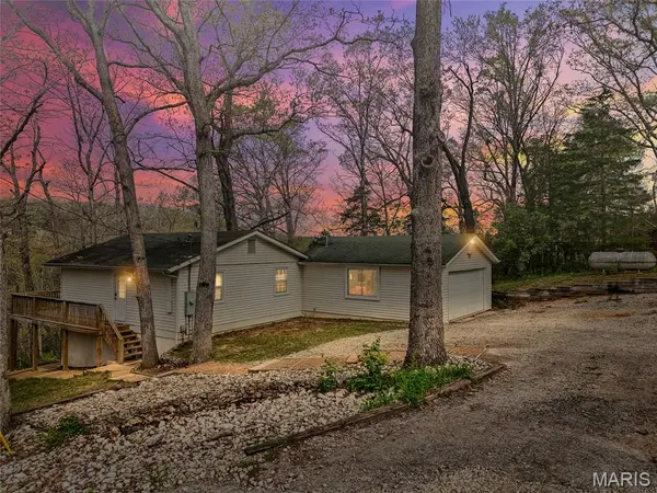 7308 Cedar DR, Cedar Hill, MO 63016