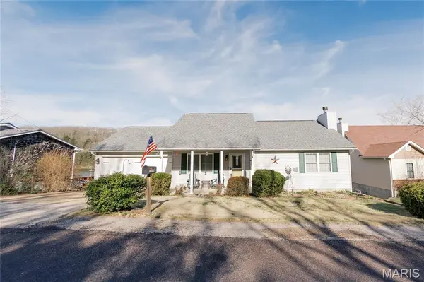 1541 Lakeshore DR, Owensville, MO 65066