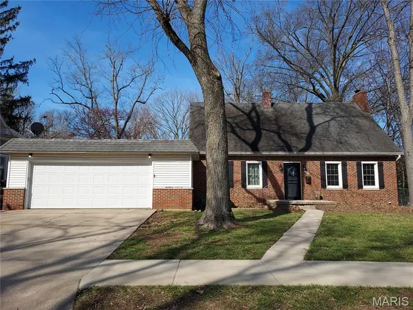 839 N Elm ST, Greenville, IL 62246