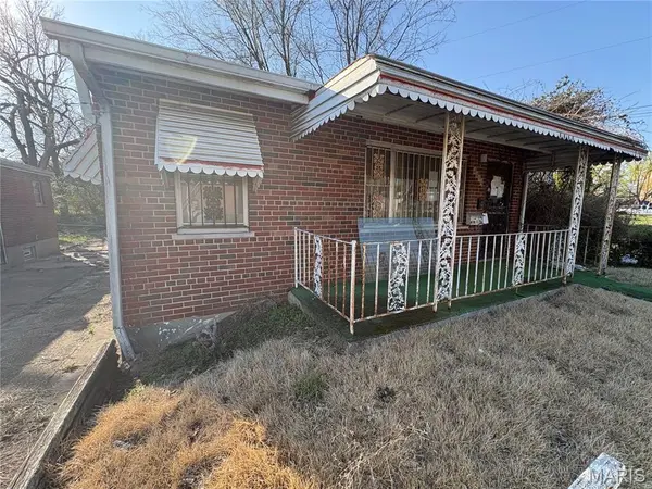 4414 Dryden AVE, St Louis, MO 63115