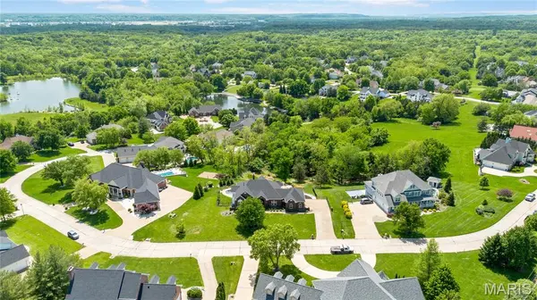 5335 Lancelot DR, Weldon Spring, MO 63304