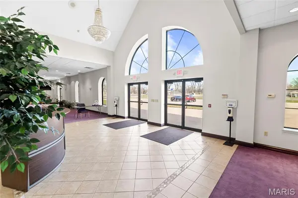 535 State Route 3, Cahokia, IL 62206