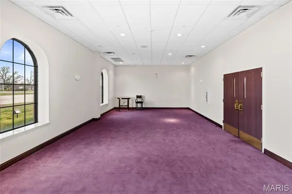 535 State Route 3, Cahokia, IL 62206