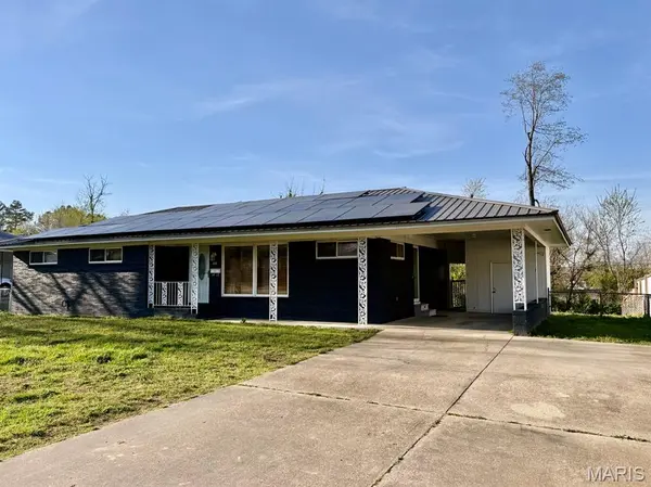 1014 N Woodland DR, Dexter, MO 63841