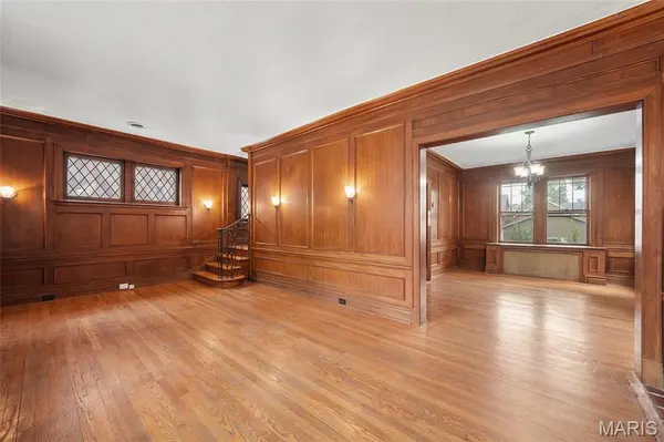 5532 Rosa AVE, St Louis, MO 63109