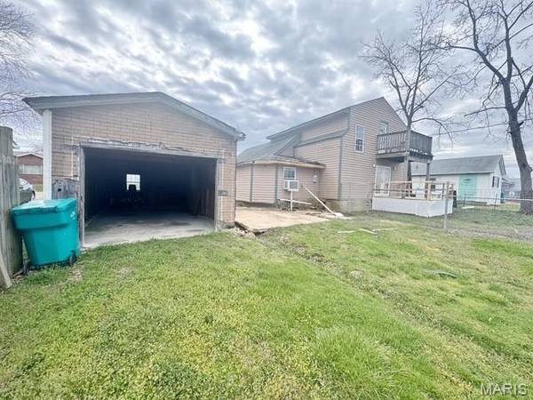 111 E Vine ST, Sullivan, MO 63080
