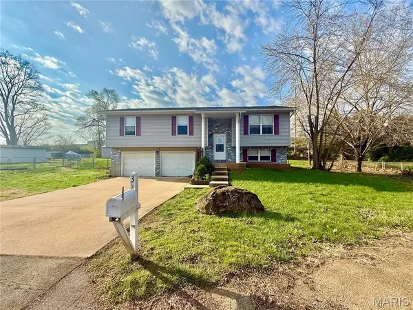 3 Bradley CT,  Desloge,  MO 63601