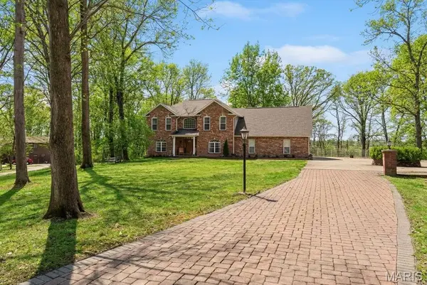 133 Sir Lawrence DR, Shiloh, IL 62221