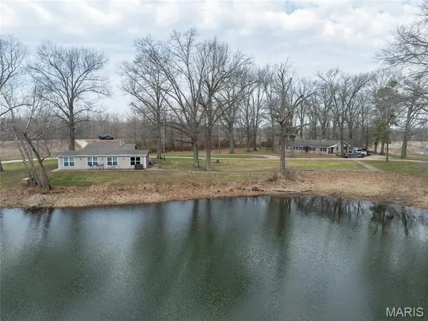 2865 Lim Long LN, Nebo, IL 62355