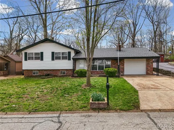 1963 Maple LN,  Arnold,  MO 63010