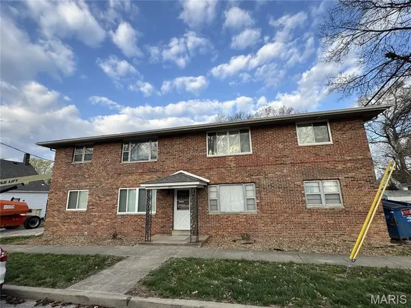 901 W Main ST, Collinsville, IL 62234