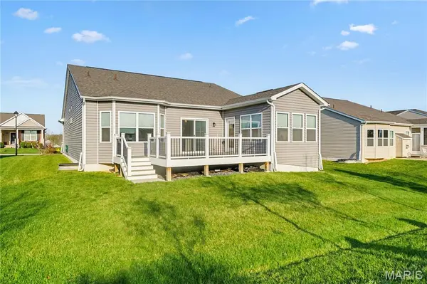 336 Myna DR, Lake St Louis, MO 63367