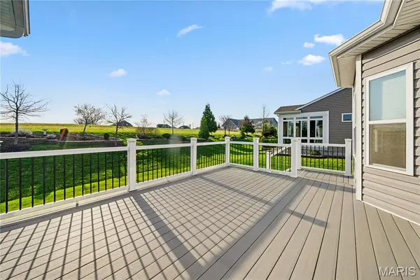 336 Myna DR, Lake St Louis, MO 63367
