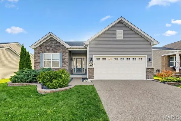336 Myna DR, Lake St Louis, MO 63367