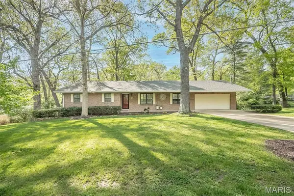 6570 Ike DR, Barnhart, MO 63012