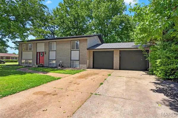 3375 Taylor AVE, Bridgeton, MO 63044