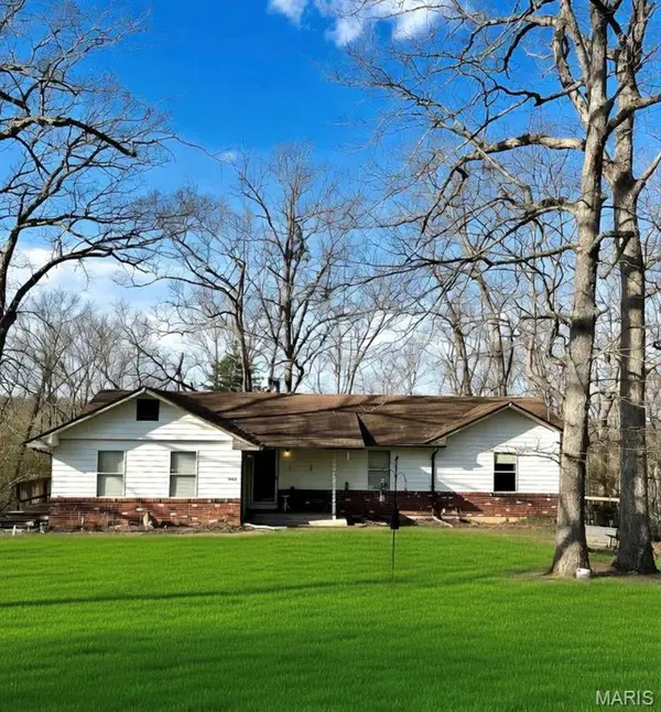 8413 Logans RUN, Dittmer, MO 63023