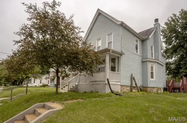 2441 Sanford AVE, Alton, IL 62002