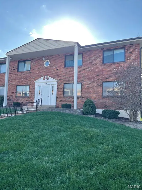 7916 Camelot LN #4, Crestwood, MO 63123