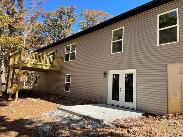 121 Hickory Heits CT, Moscow Mills, MO 63362
