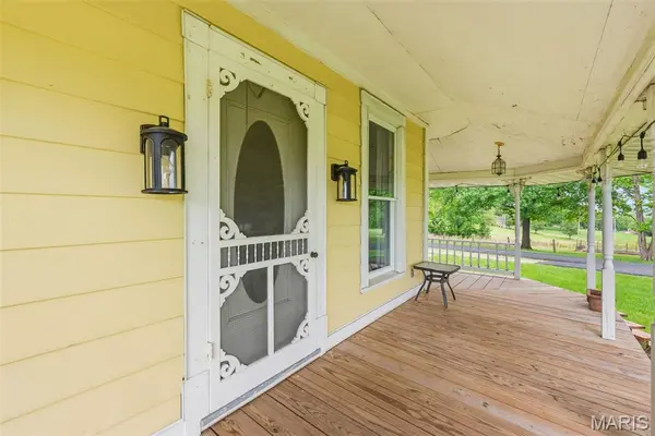 11 Skyview WAY, Pacific, MO 63069