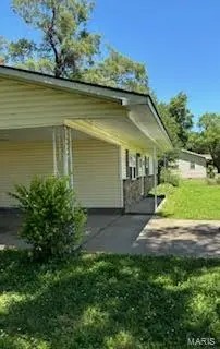 507 Railroad, Matthews, MO 63867
