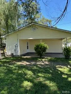 507 Railroad, Matthews, MO 63867