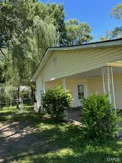 507 Railroad, Matthews, MO 63867