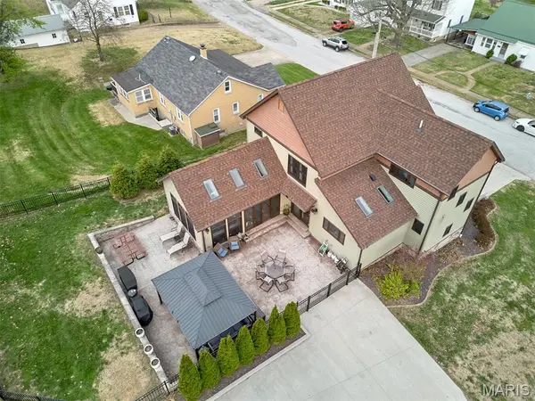416 W 12th ST, Hermann, MO 65041