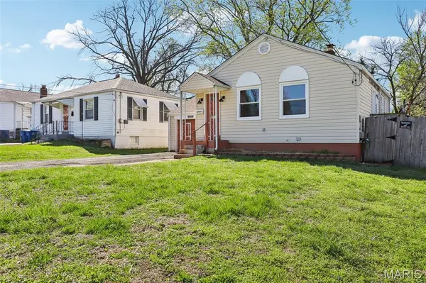 10426 Driver AVE, Overland, MO 63114