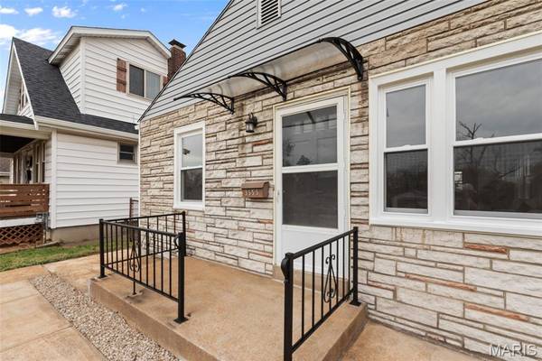 3355 Sublette AVE, St Louis, MO 63139