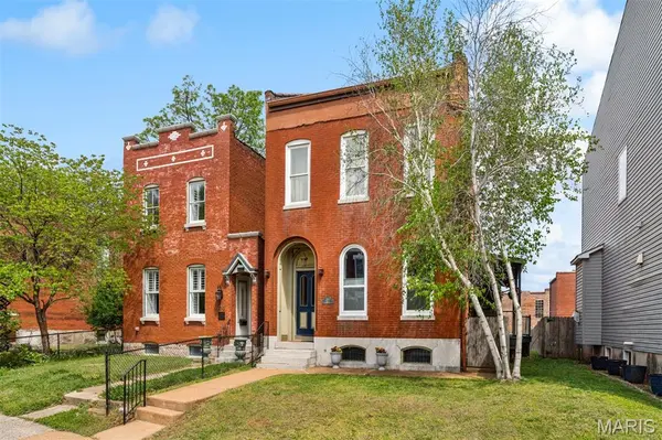 2011 Victor ST, St Louis, MO 63104