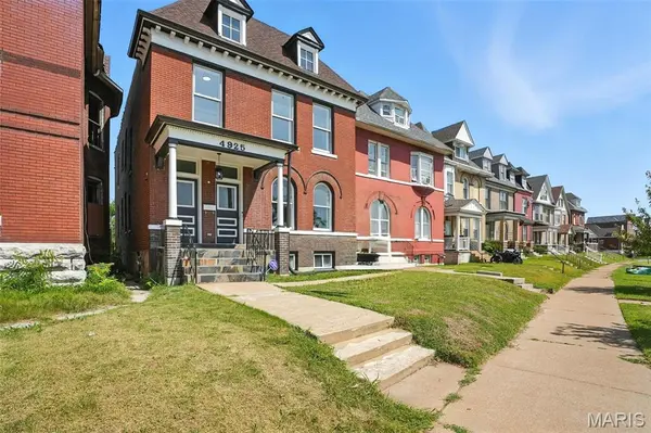 4925 Fountain AVE, St Louis, MO 63113