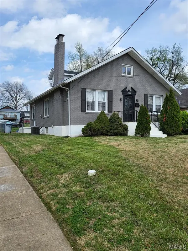 8975 Burton AVE, Overland, MO 63114