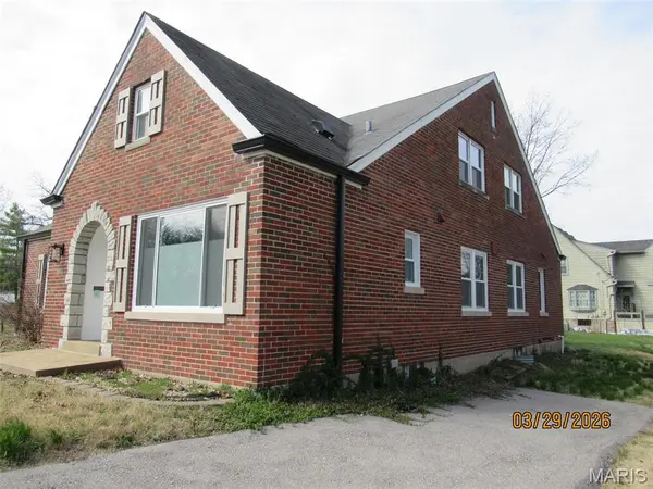 803 N Kirkwood RD, Kirkwood, MO 63122